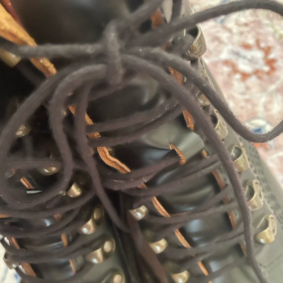 Dr Martin’s size 6 boots - Picture 12 of 12